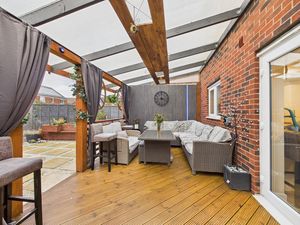 Garden Room- click for photo gallery